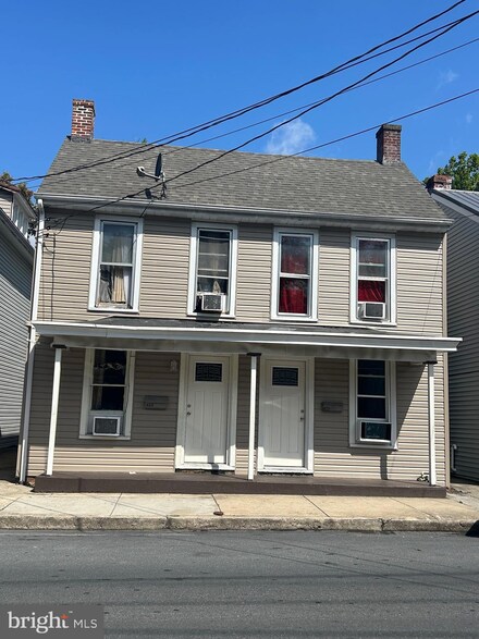 623 Broad St, Chambersburg, PA 17201