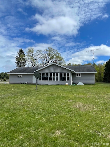 4815 Southside Rd, Manistique, MI 49854