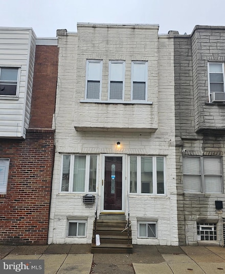 2150 S Lambert St, Philadelphia, PA 19145