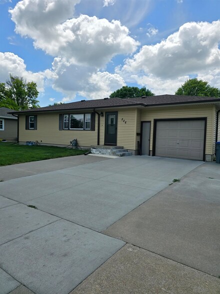 506 E Klug Ave, Norfolk, NE 68701