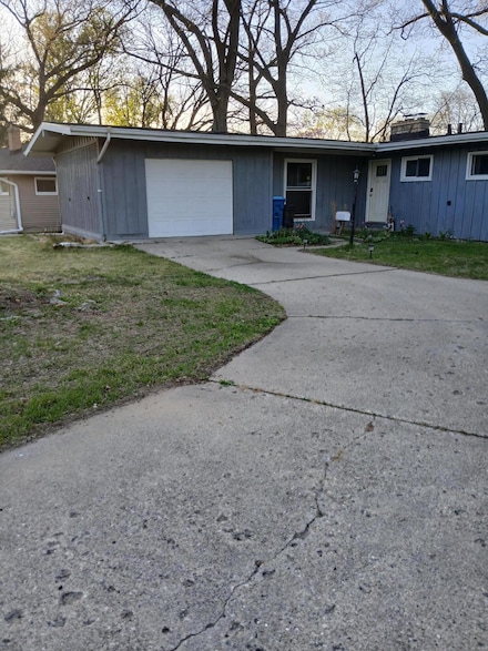 317 Country Club Terrace, Battle Creek, MI 49015