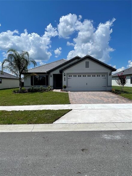 4933 Vue de Lac Pass, Auburndale, FL 33823