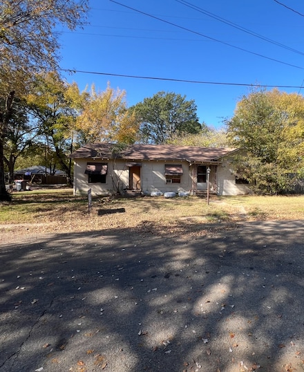 1070 15th St SE, Paris, TX 75460