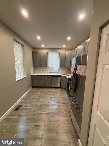 1543 Page St, Philadelphia, PA 19121
