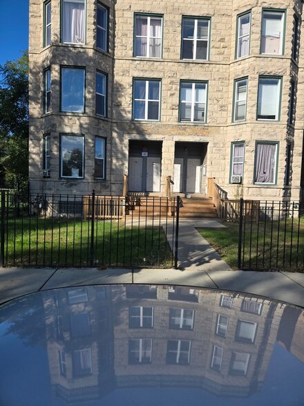 7220 S Wentworth Ave, Chicago, IL 60621