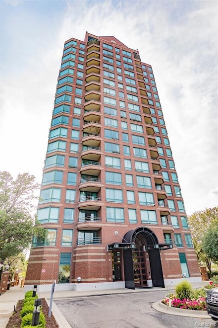 3320 Spinnaker Ln Unit 9A, Detroit, MI 48207