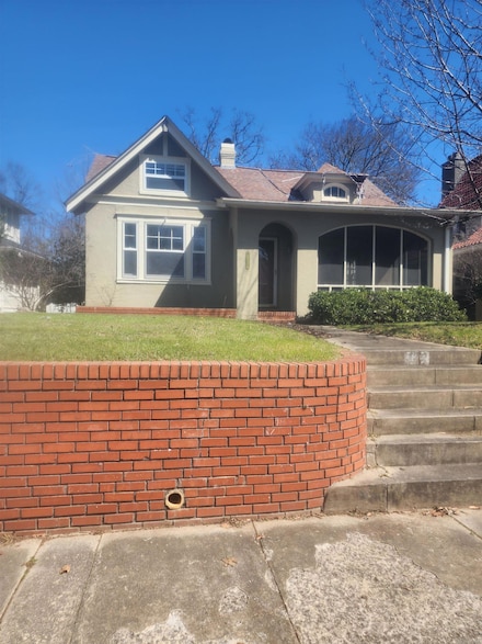 225 Ridgeway Dr, Little Rock, AR 72205