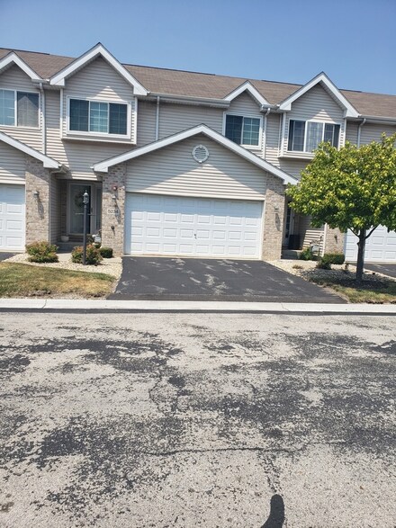 5234 Southwick Ct, Matteson, IL 60443