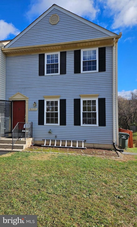 8627 Point of Woods Dr, Manassas, VA 20110