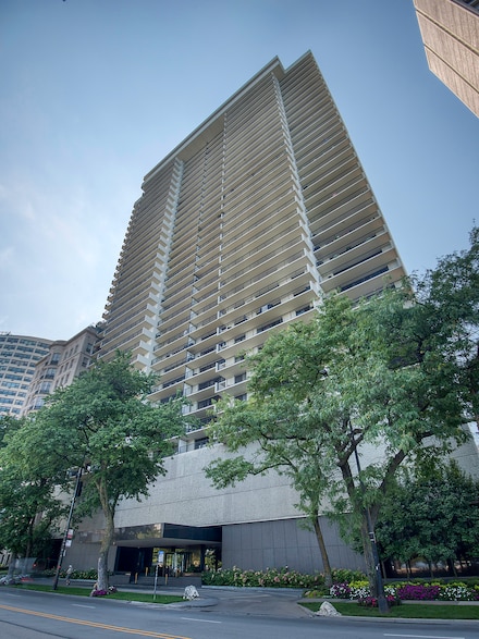 1212 N Lake Shore Dr Unit 21AS, Chicago, IL 60610