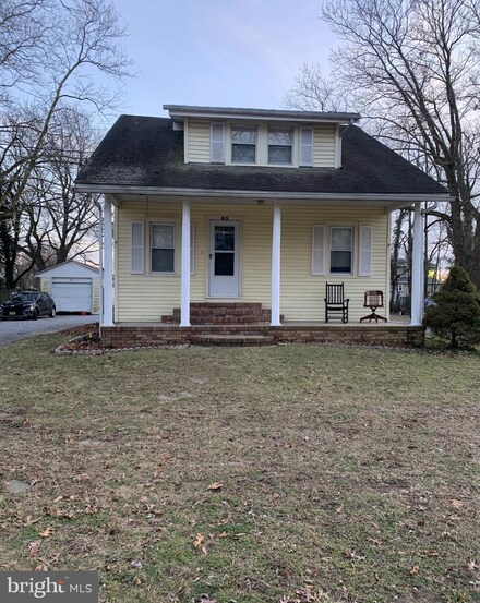 65 W Oak Rd, Vineland, NJ 08360