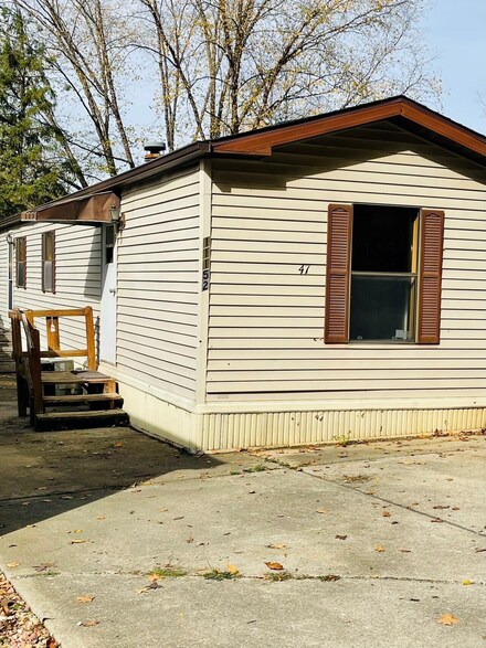 11152 N Landing Rd, Monticello, IN 47960