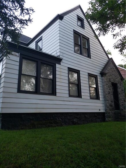 159 Parkway Dr Unit 61, Syracuse, NY 13207
