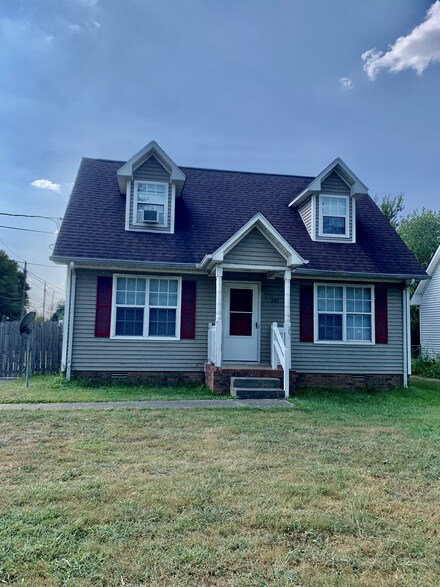 9201 Pembroke Oak Grove Rd, Oak Grove, KY 42262