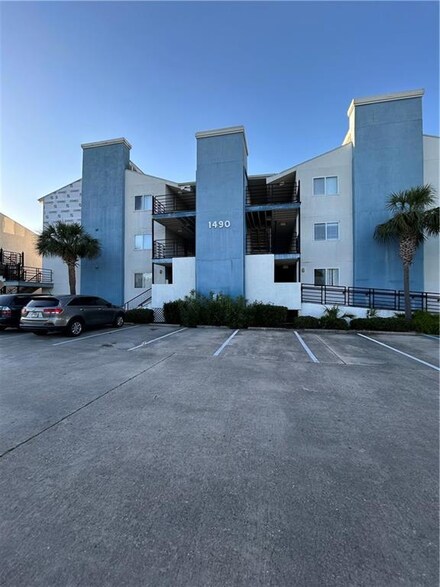 1490 Harbor Dr Unit 108, Slidell, LA 70458