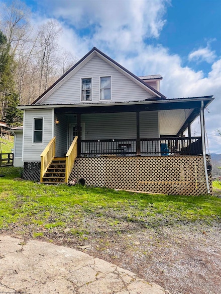 315 Maple Ave, Rowlesburg, WV 26425