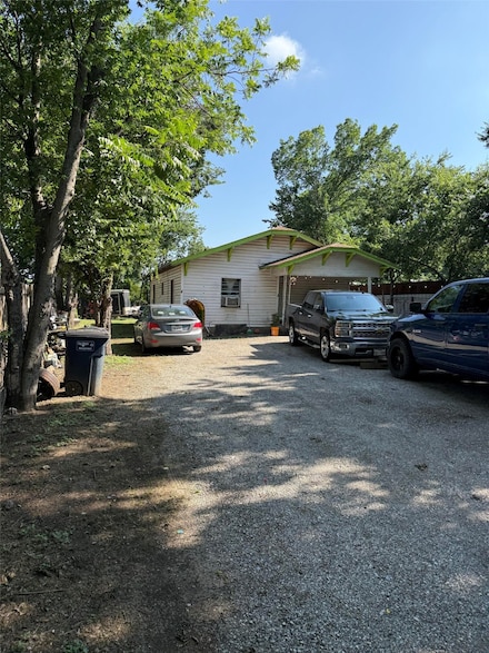 1136 Minden St, Fort Worth, TX 76115