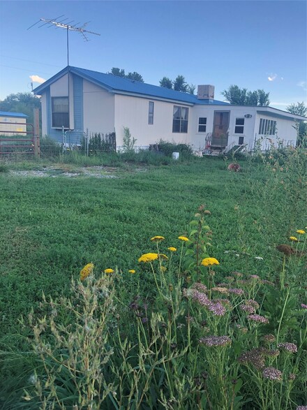 10 Private Drive 1087, Velarde, NM 87582