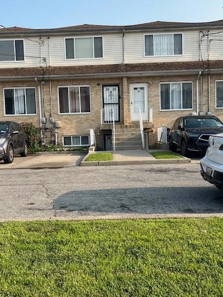 22 Spirit Ln Unit 37, Staten Island, NY 10303