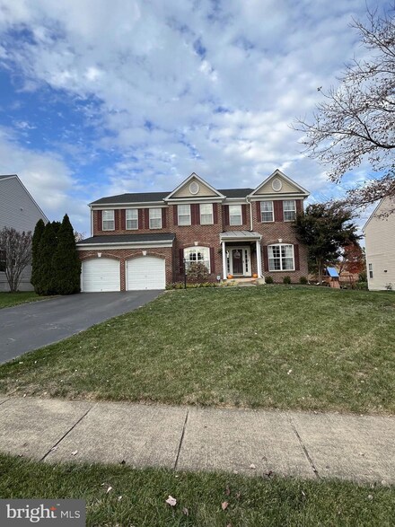 12192 Jennell Dr, Bristow, VA 20136