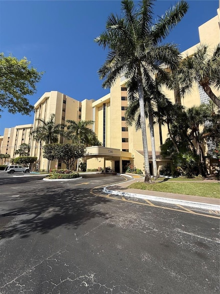 7300 Radice Ct Unit 8053, Lauderhill, FL 33319