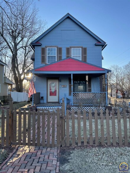 1501 SW Van Buren St, Topeka, KS 66612