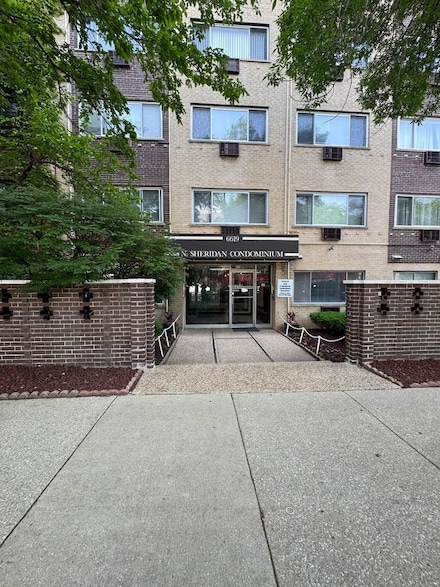 6619 N Sheridan Rd Unit 504, Chicago, IL 60626
