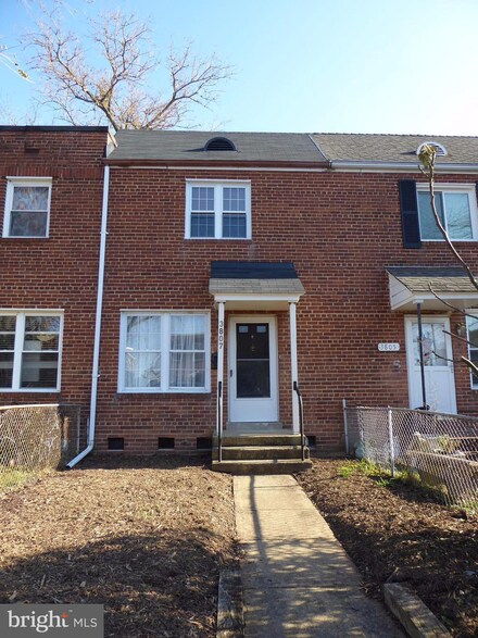 3807 Edison St, Alexandria, VA 22305