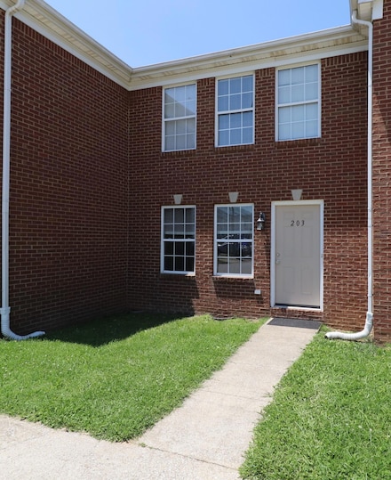 203 Coburn Dr, Nicholasville, KY 40356