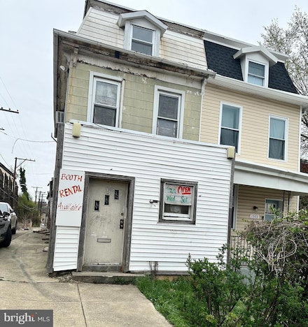 1905 N Ellamont St, Baltimore, MD 21216
