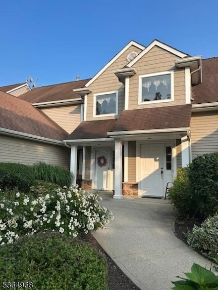 14 Bourne CI, Hardyston Twp., NJ 07419