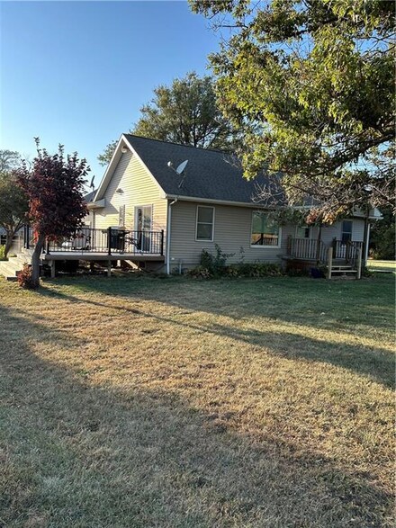 1841 Union Ave, Creston, IA 50801