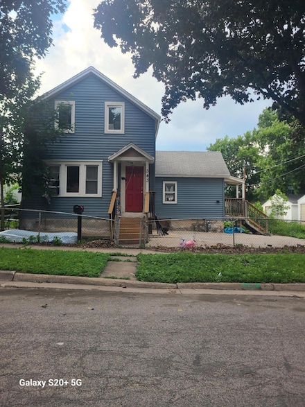 694 Virginia St, Saint Paul, MN 55103