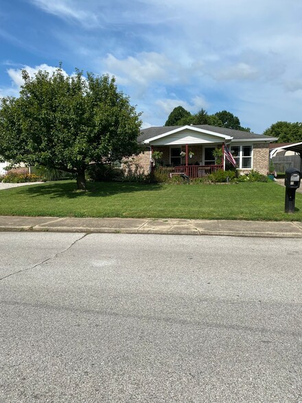 1640 S Marion St, Martinsville, IN 46151