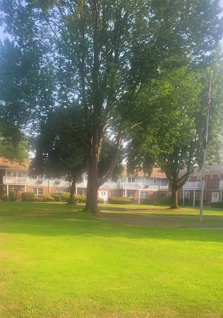 5 A Hemlock Dr Unit 96, Bay Shore, NY 11706