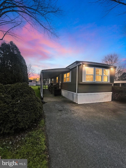114 Starview Blvd, Mount Wolf, PA 17347