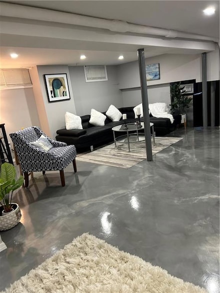 332 Kings Hwy, Brooklyn, NY 11223