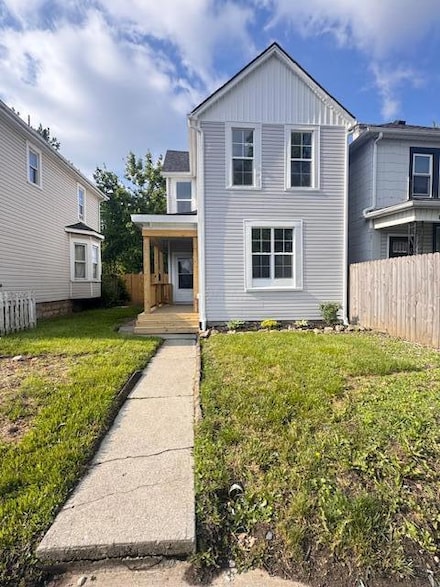 689 Reinhard Ave, Columbus, OH 43206
