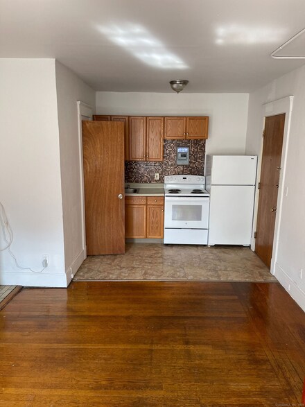 644 Orange St Unit 1A, New Haven, CT 06511