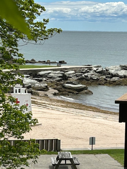 159 Kings Hwy Unit 17, Milford, CT 06460