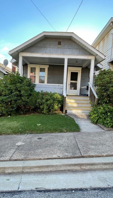 505 Mercer St, Turtle Creek, PA 15145