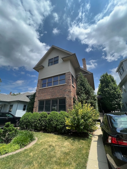 21 7th Ave Unit 1, La Grange, IL 60525