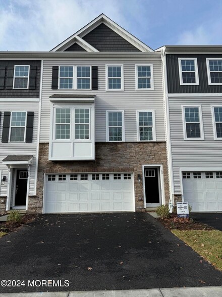 60 Wembley Way, Tinton Falls, NJ 07753