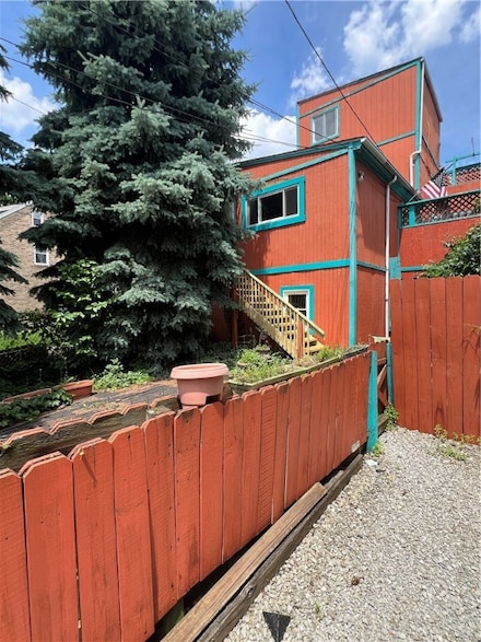 295 42nd St Unit 1st flr, Pittsburgh, PA 15201
