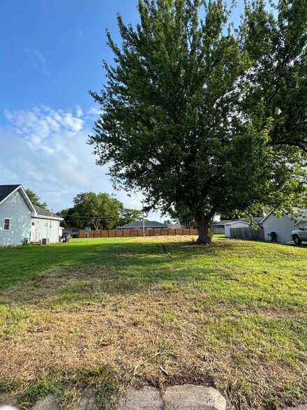 210 W Washington St, Shelby, NE 68662