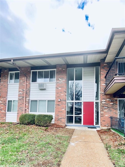 7305 Sieloff Dr Unit F, Hazelwood, MO 63042