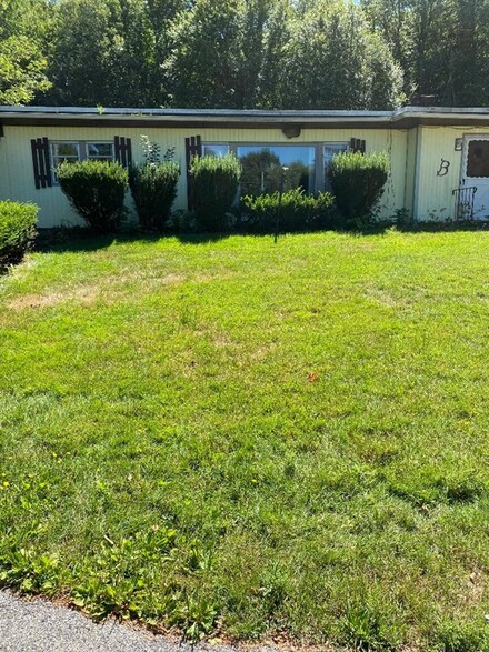53 Stowe Rd, Millbury, MA 01527