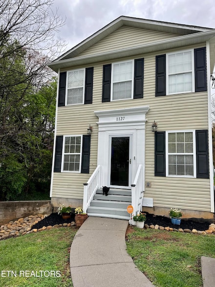 1127 W Parkway Ave, Knoxville, TN 37912