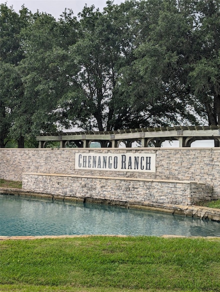 21710 Chenango Lake Dr, Angleton, TX 77515