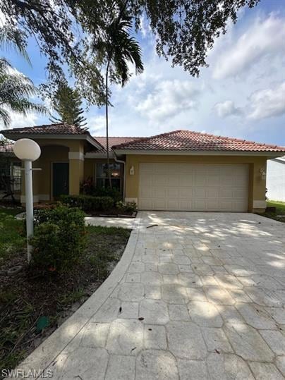 12691 Eagle Pointe Cir, Fort Myers, FL 33913